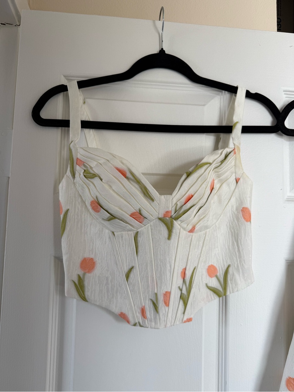 Floral Tulip Print White Matching Set - Feminine Spring Style - Picture 2 of 7